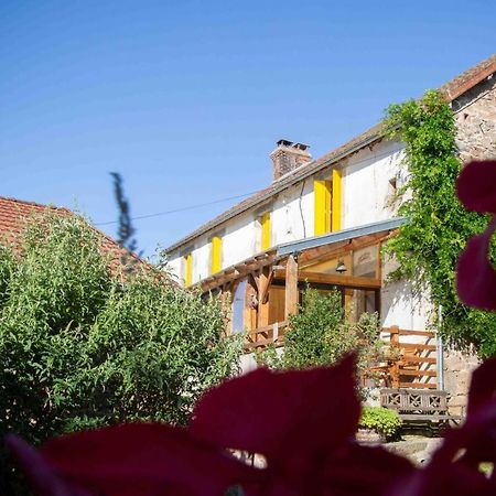 Bed and Breakfast Les Soleils Merinchal Экстерьер фото