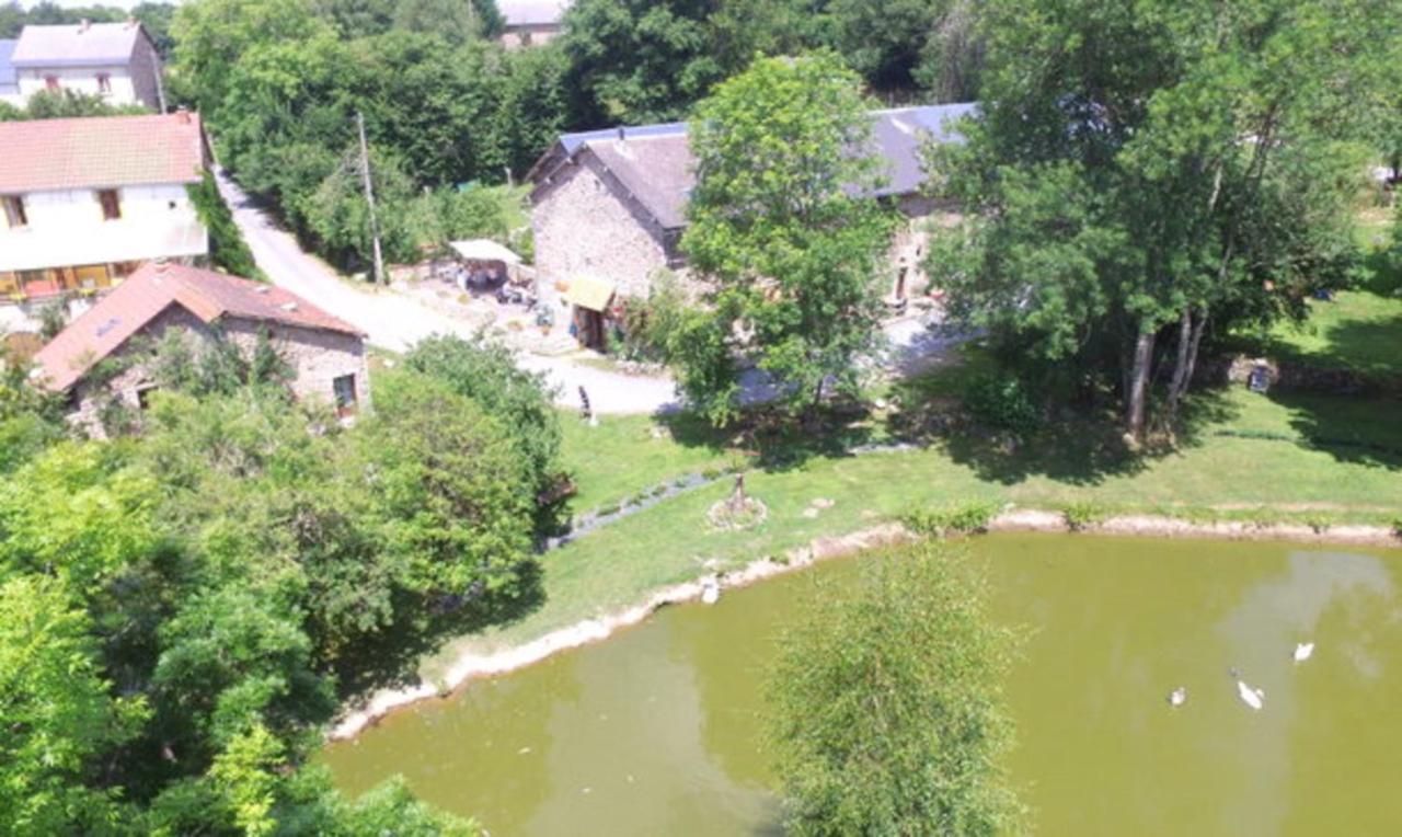 Bed and Breakfast Les Soleils Merinchal Экстерьер фото