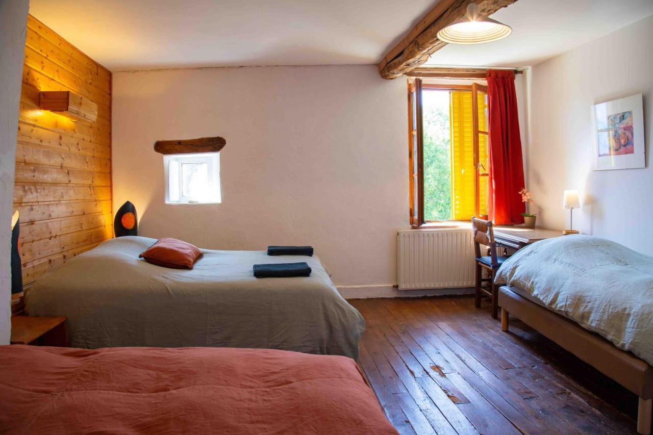 Bed and Breakfast Les Soleils Merinchal Экстерьер фото