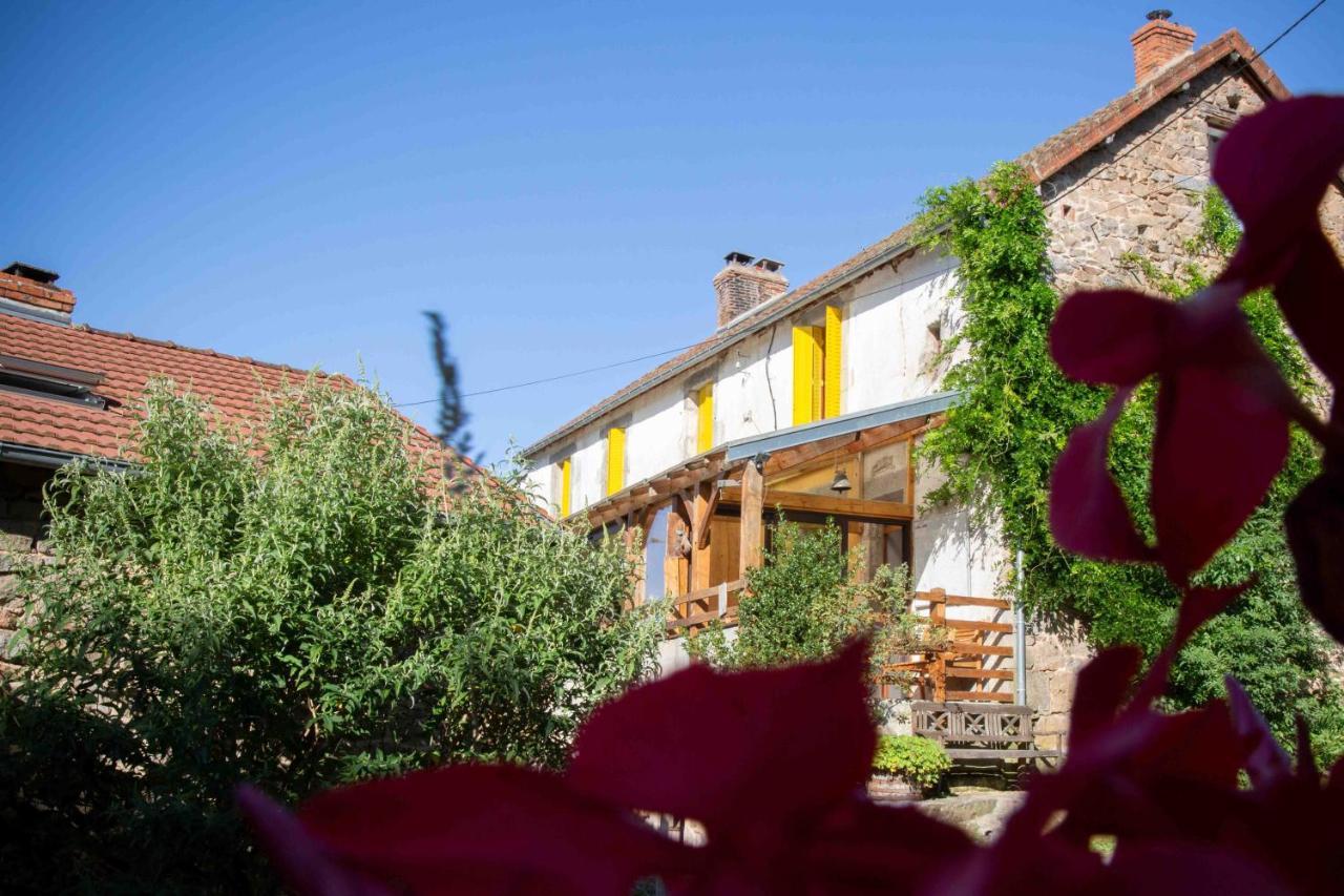 Bed and Breakfast Les Soleils Merinchal Экстерьер фото