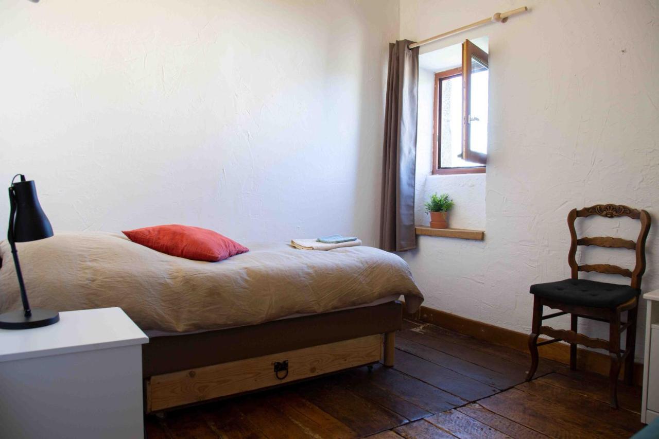 Bed and Breakfast Les Soleils Merinchal Экстерьер фото