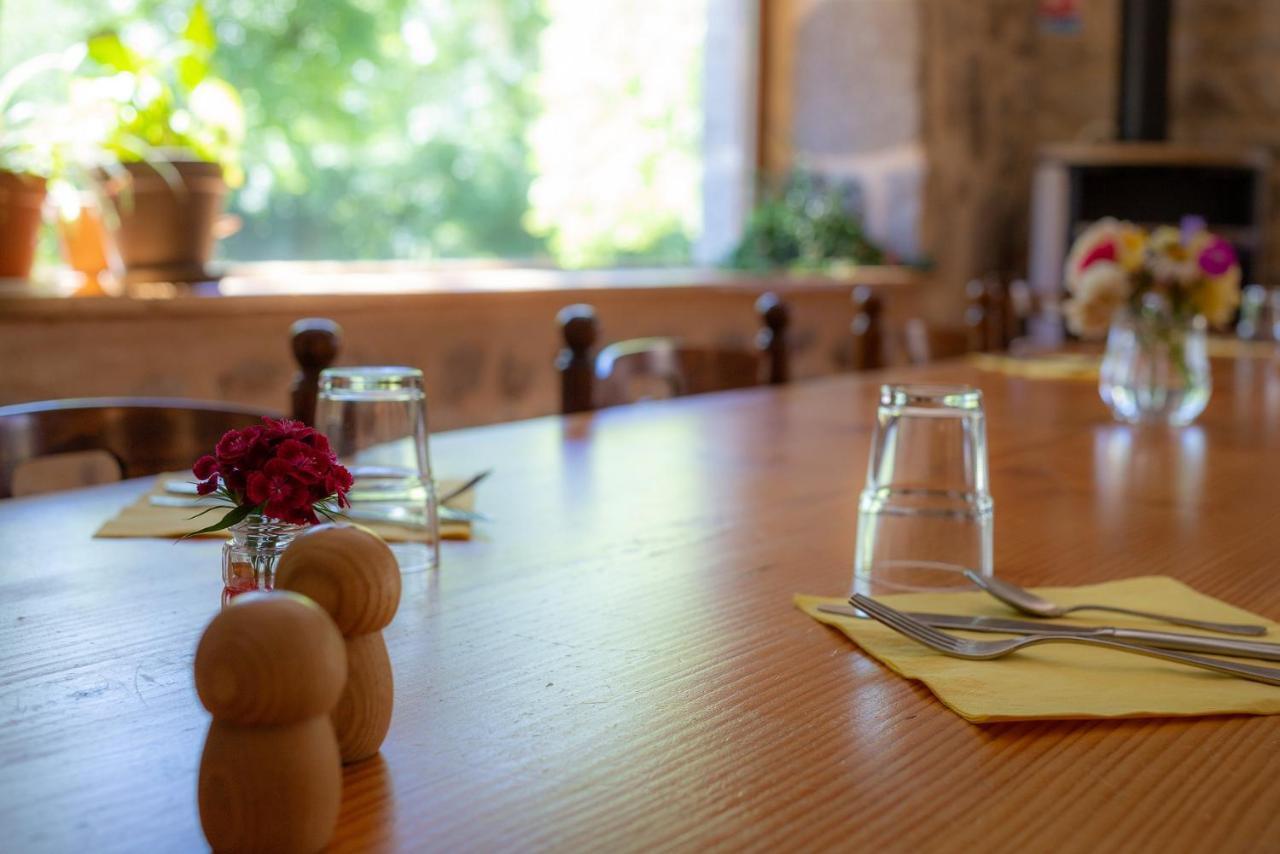 Bed and Breakfast Les Soleils Merinchal Экстерьер фото