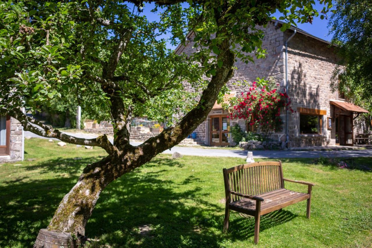 Bed and Breakfast Les Soleils Merinchal Экстерьер фото